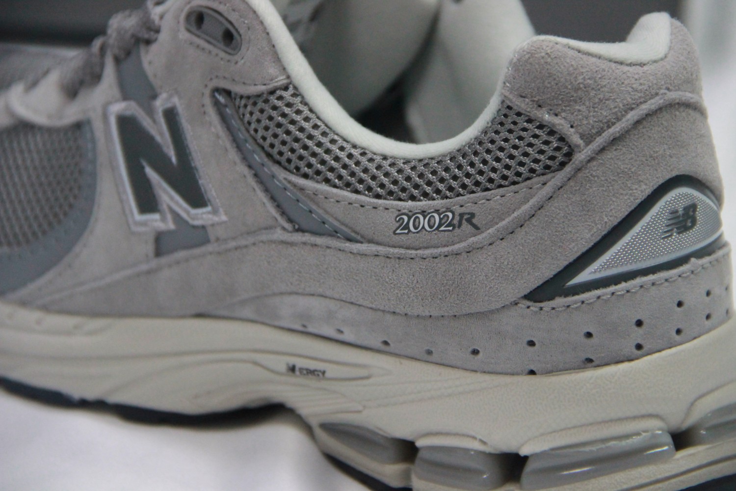 New Balance 2002R Marblehead Light Aluminum ML2002RC