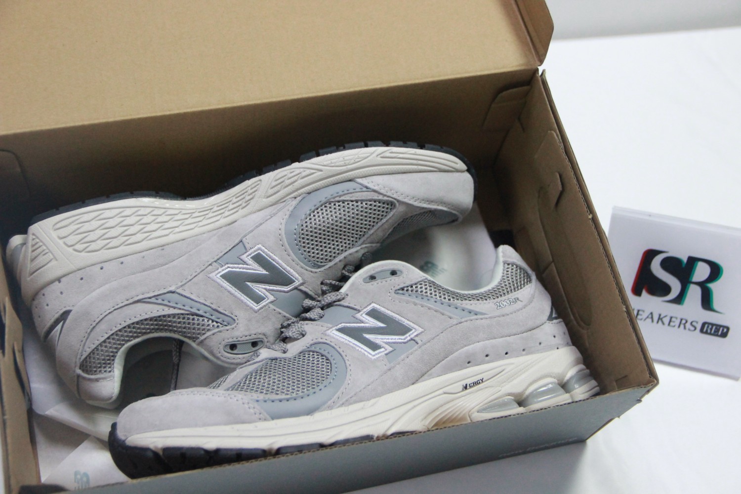 New Balance 2002R Marblehead Light Aluminum ML2002RC