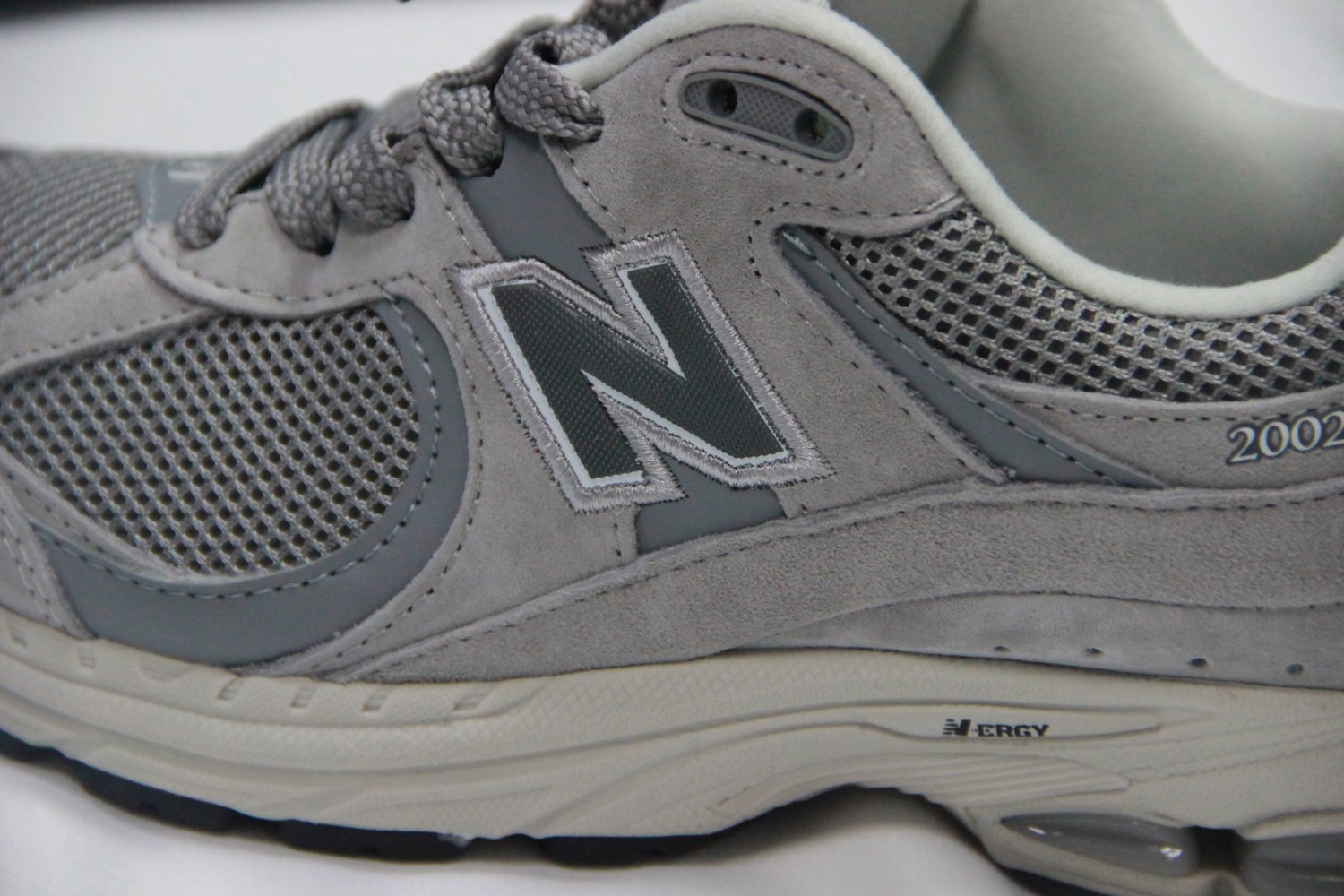 New Balance 2002R Marblehead Light Aluminum ML2002RC