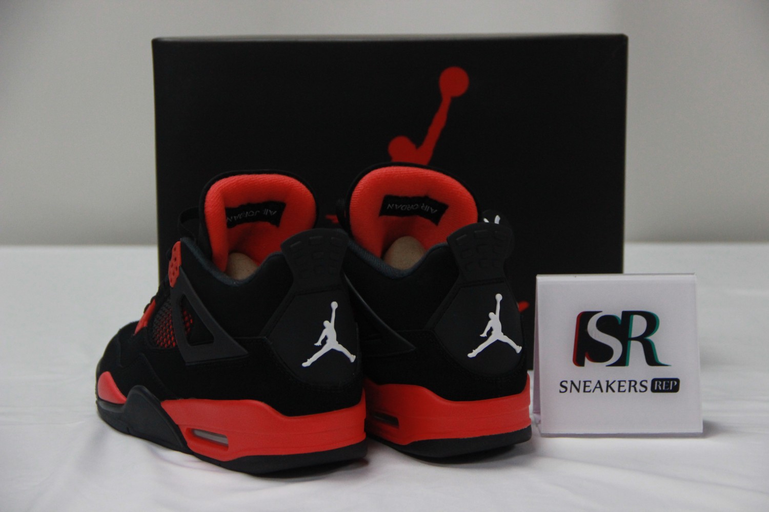 Jordan 4 Retro Red Thunder CT8527-016