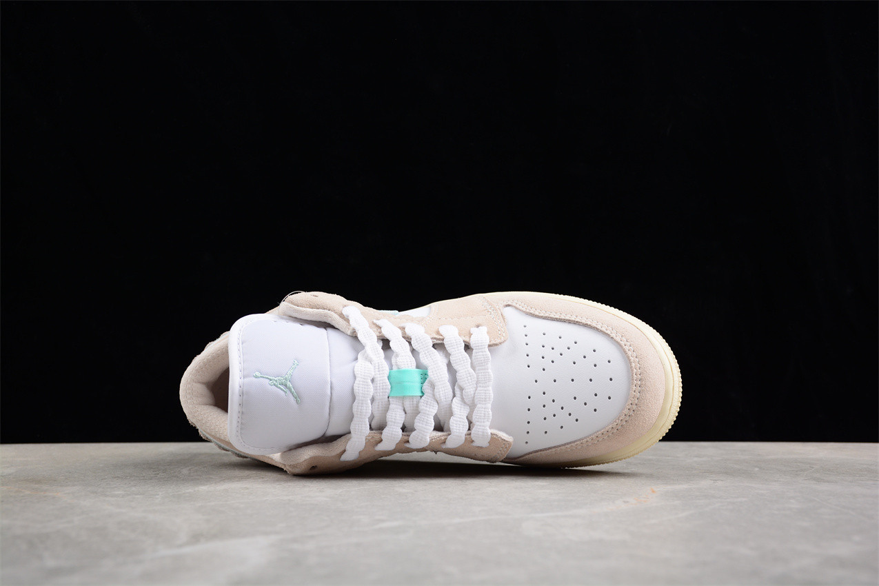 Jordan 1 Low SE Scalloped Edge Guava Ice (GS) DZ5356-800