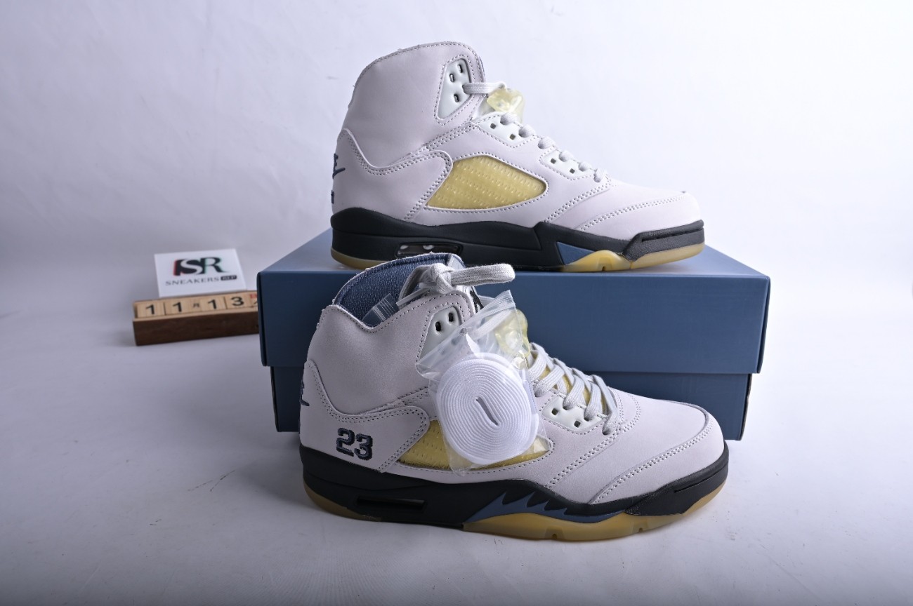 Jordan 5 Retro A Ma Maniére Diffused Blue FZ5758-004