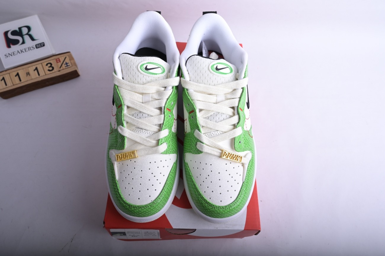 Nike Dunk Low Disrupt 2 Just Do It Snakeskin Green (W) DV1491-101