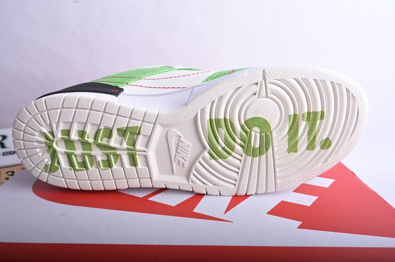 Nike Dunk Low Disrupt 2 Just Do It Snakeskin Green (W) DV1491-101