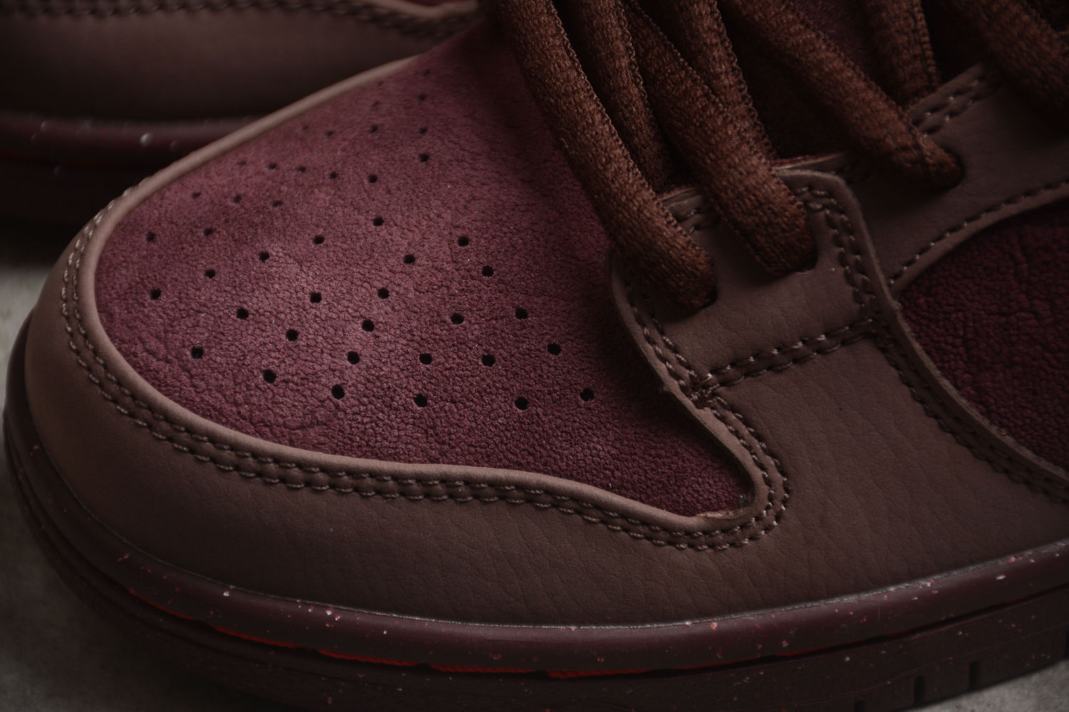 Nk SB Dunk Low Premium  Valentine