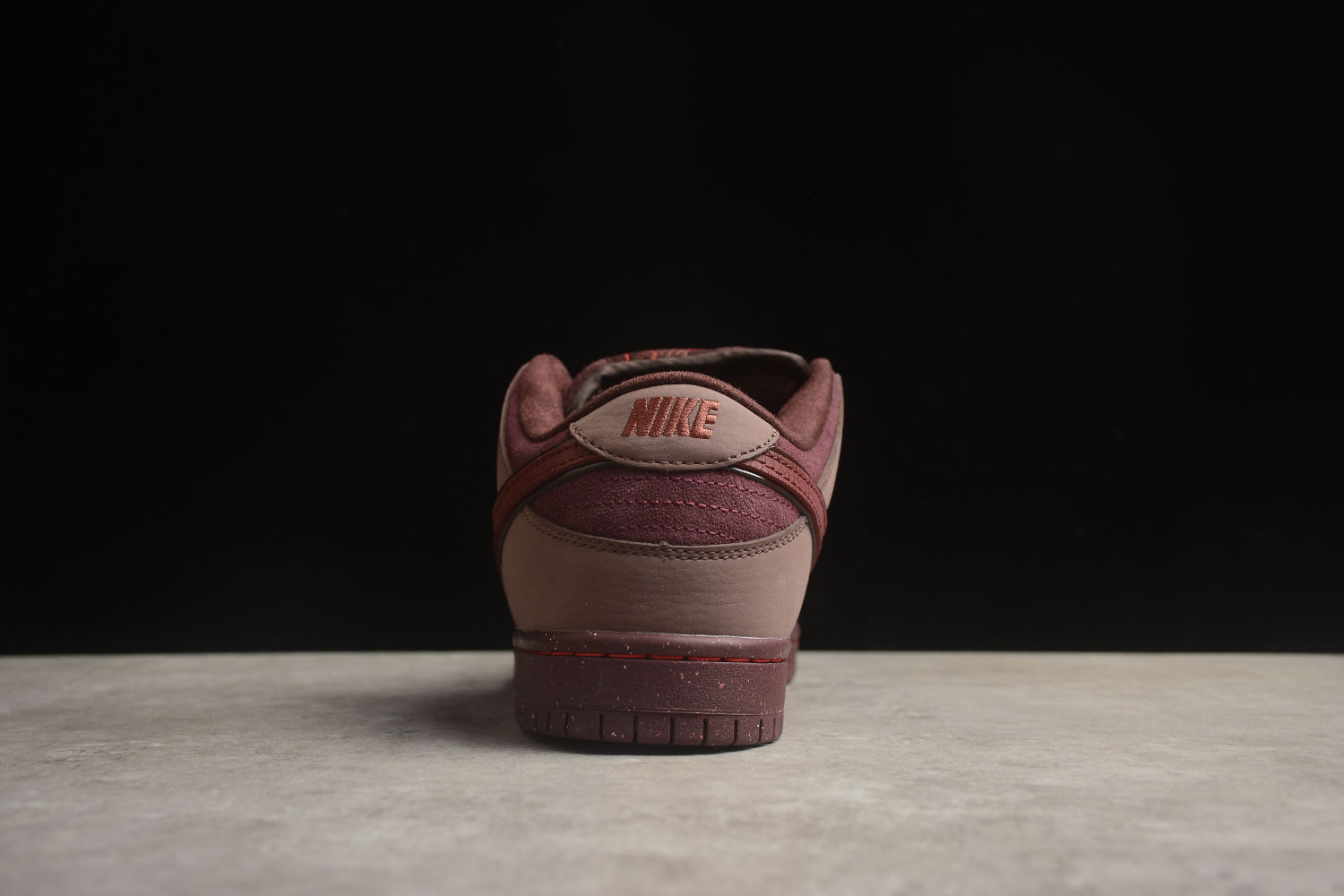 Nk SB Dunk Low Premium  Valentine