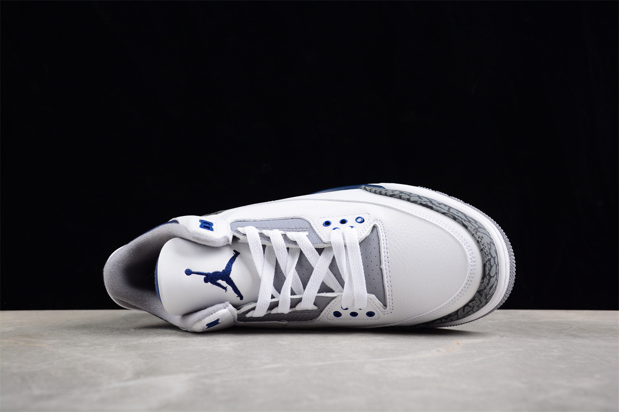Jordan 3 Retro Midnight Navy CT8532-140