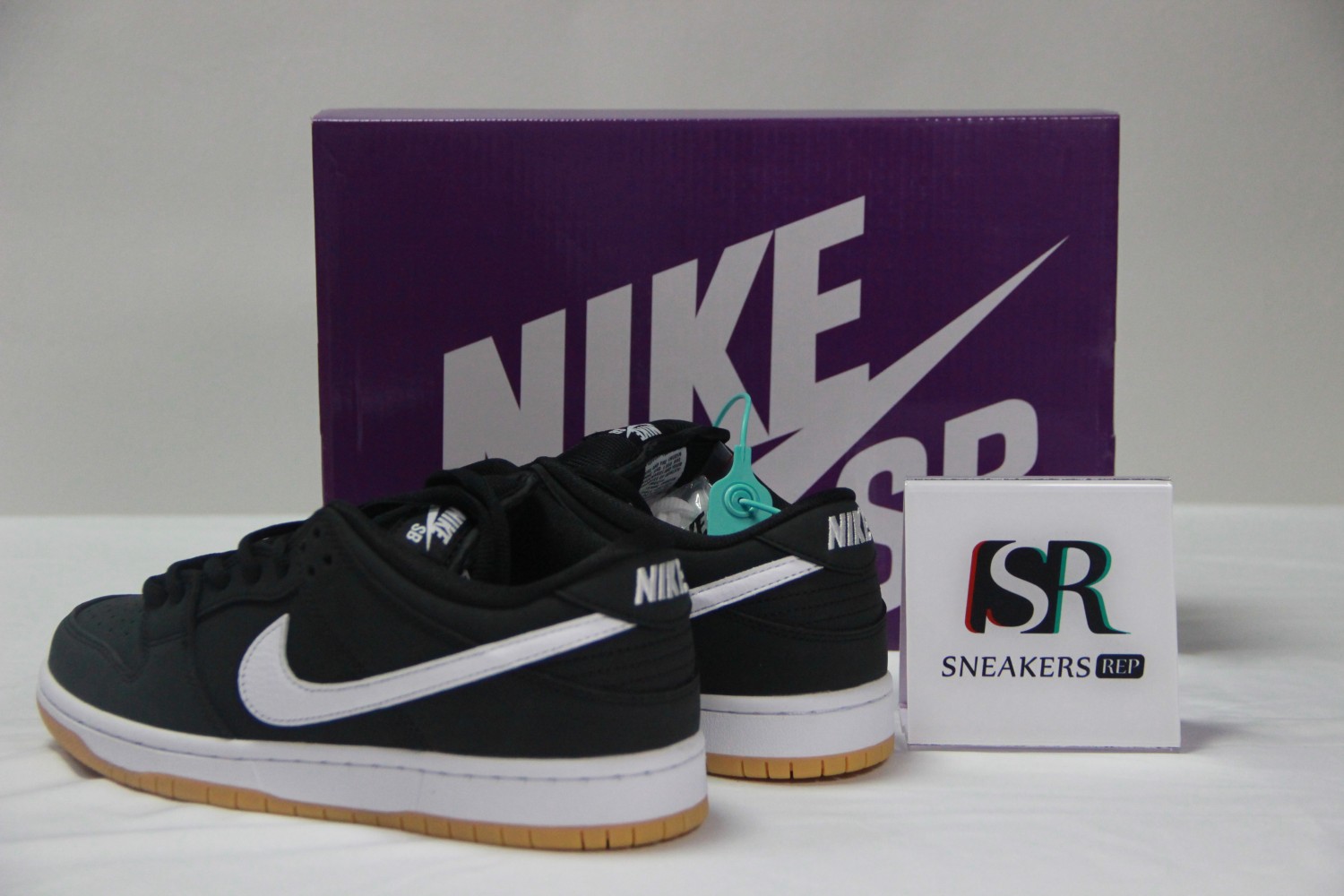 Nike SB Dunk Low Pro Black Gum CD2563-006