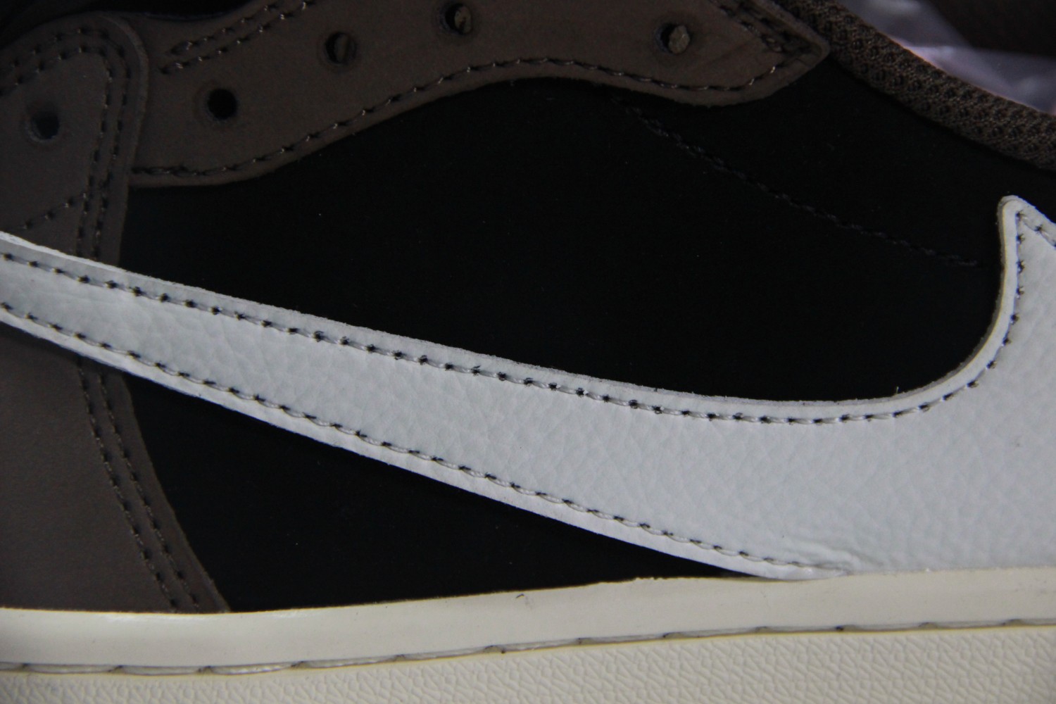 Jordan 1 Retro Low OG SP Travis Scott CQ4277-001