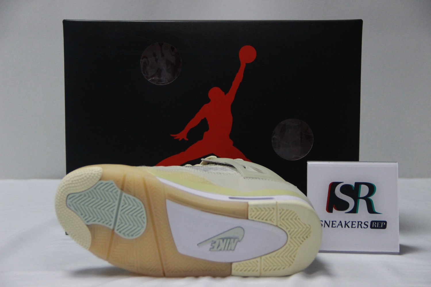 Air Jordan 4 Retro off-white sail CV9388-100