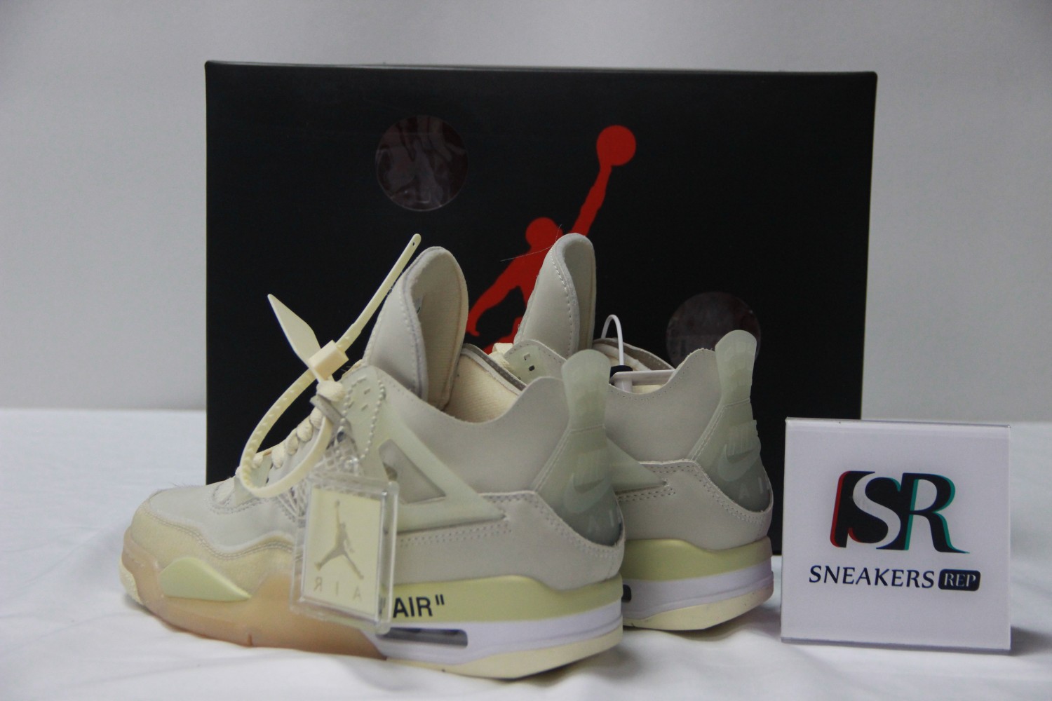Air Jordan 4 Retro off-white sail CV9388-100