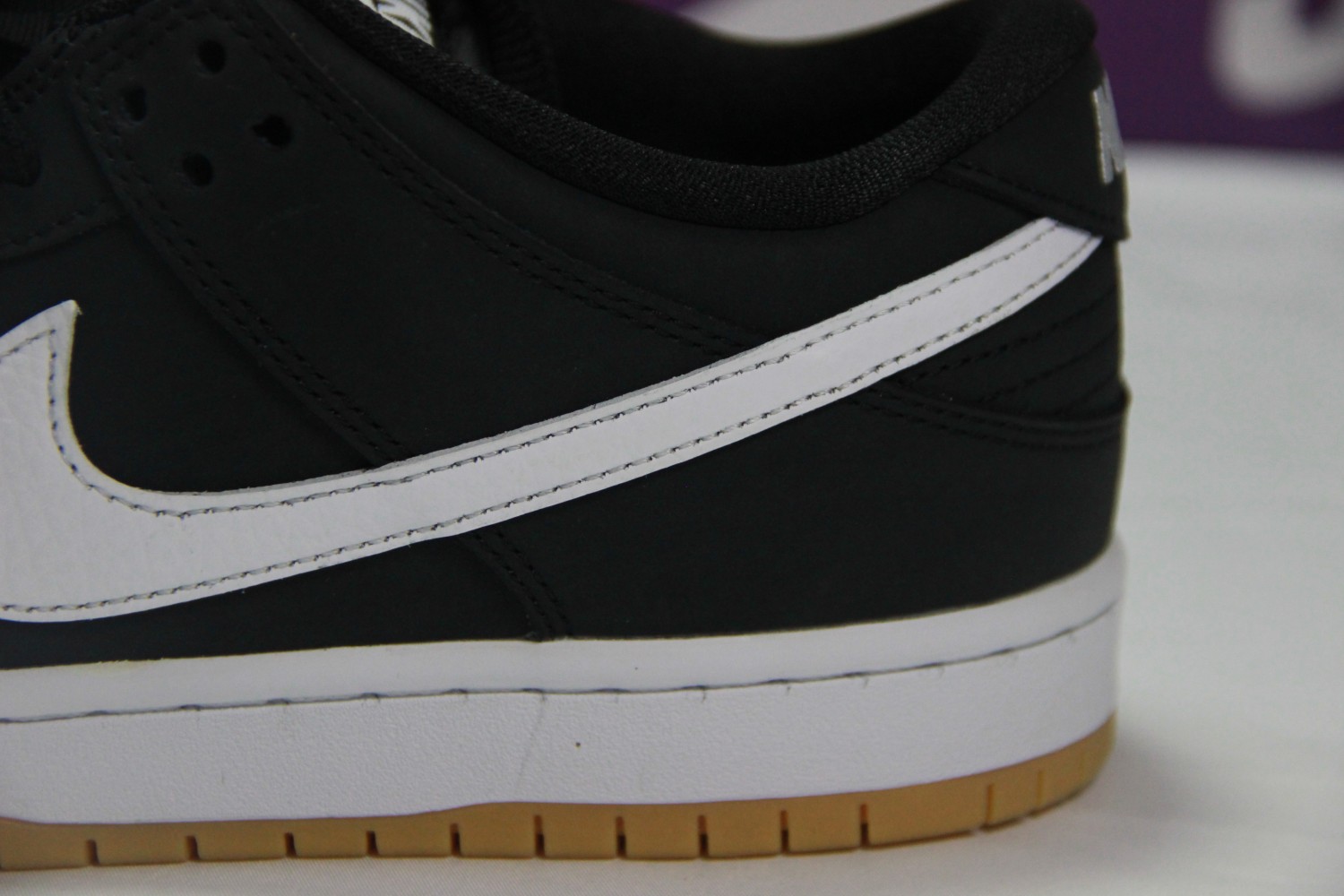Nike SB Dunk Low Pro Black Gum CD2563-006