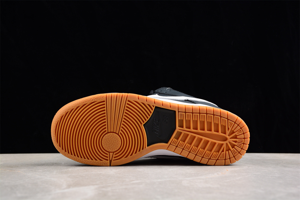 Nike SB Dunk Low Pro Black Gum CD2563-006