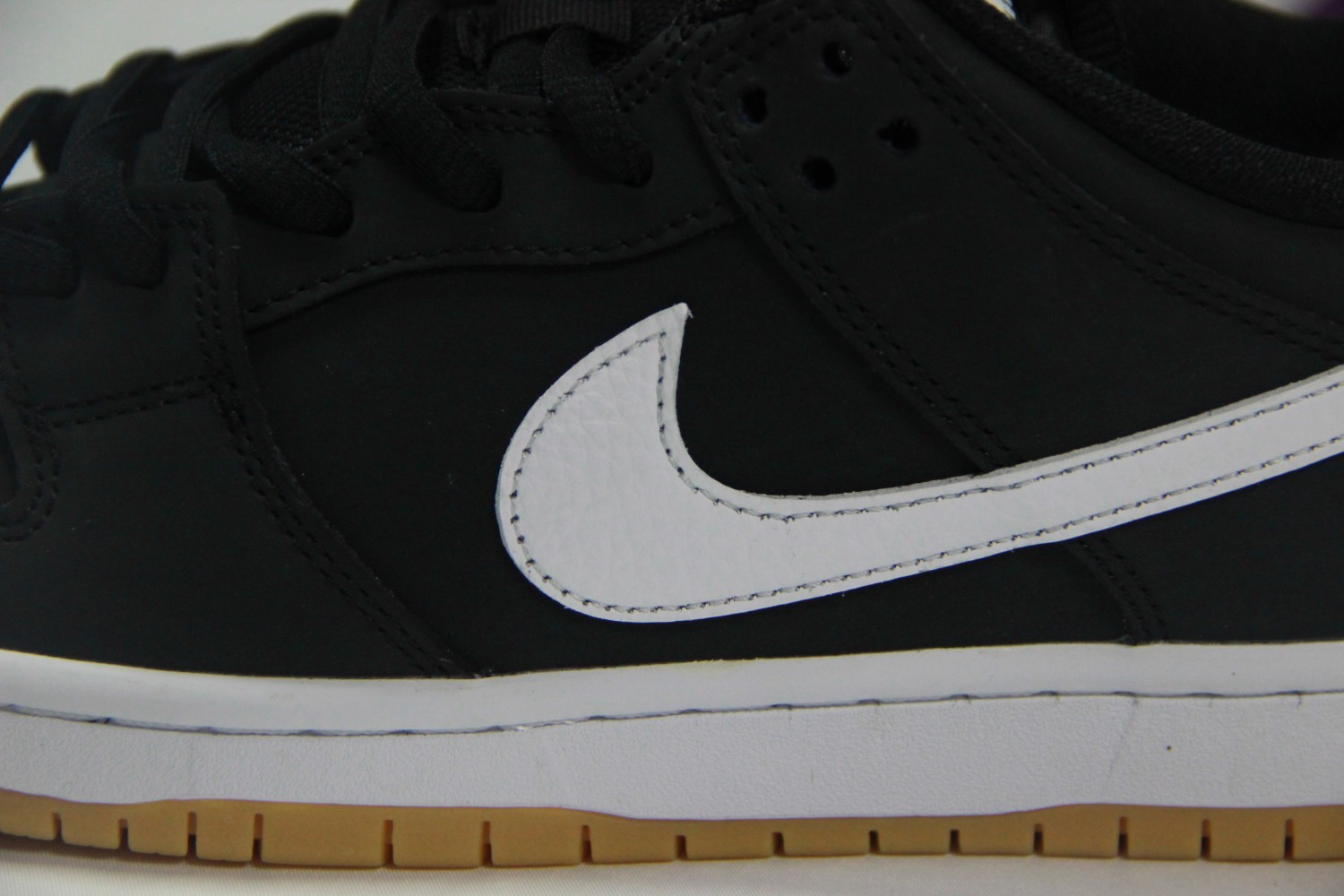 Nike SB Dunk Low Pro Black Gum CD2563-006