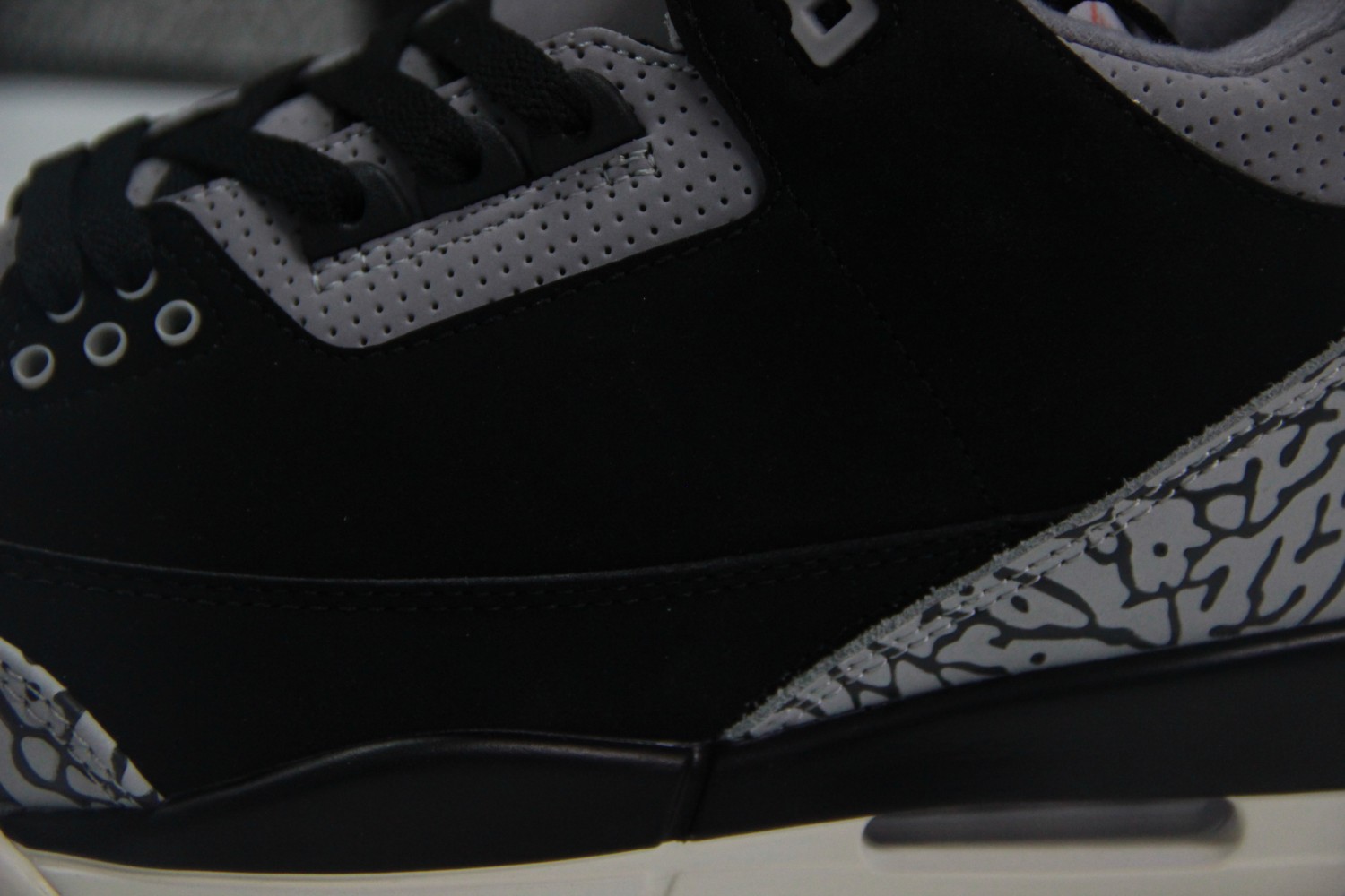 Jordan 3 Retro Off Noir CK9246-001