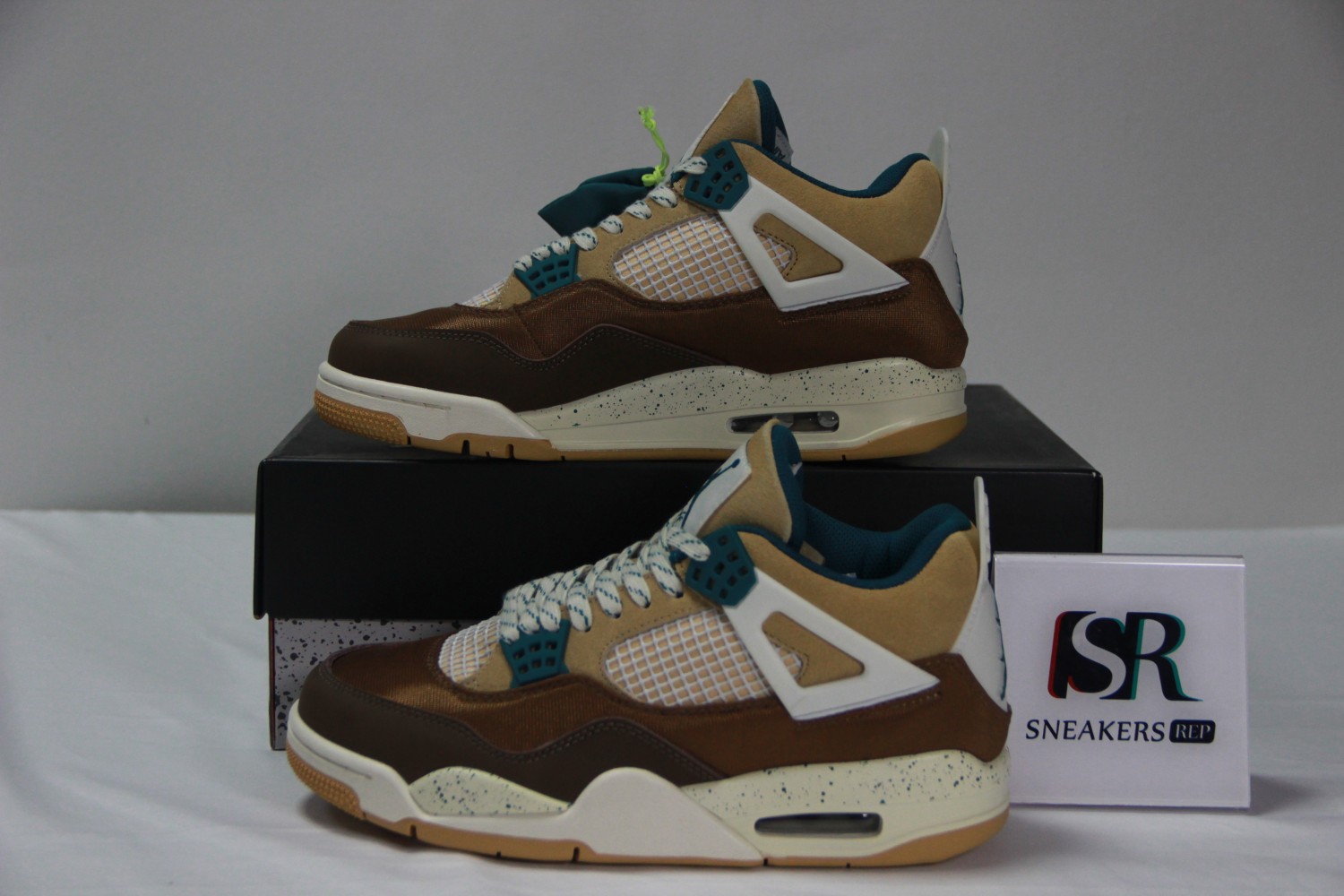 Air Jordan 4 Retro GS 