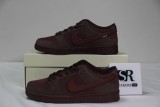 Nk SB Dunk Low Premium  Valentine's Day  FN0619-600