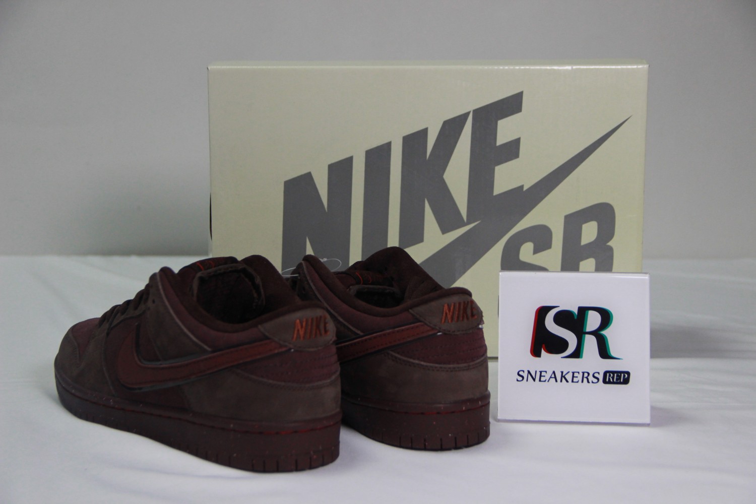 Nk SB Dunk Low Premium  Valentine
