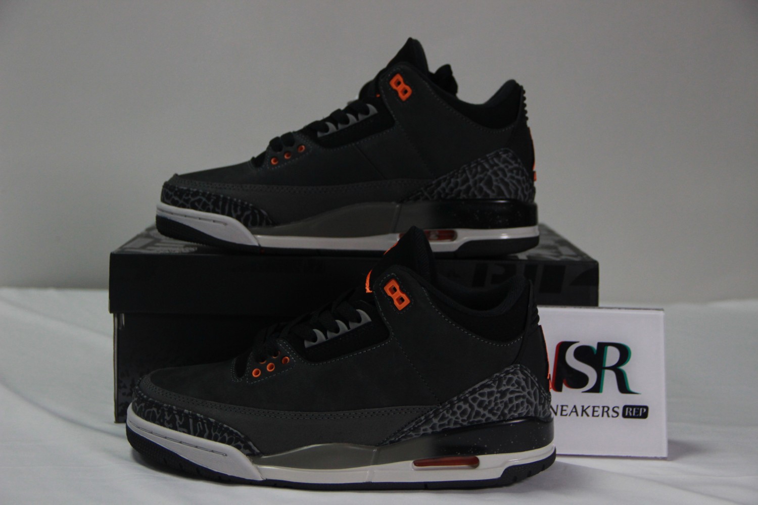 Jordan 3 Retro Fear Pack (2023)  CT8532-080