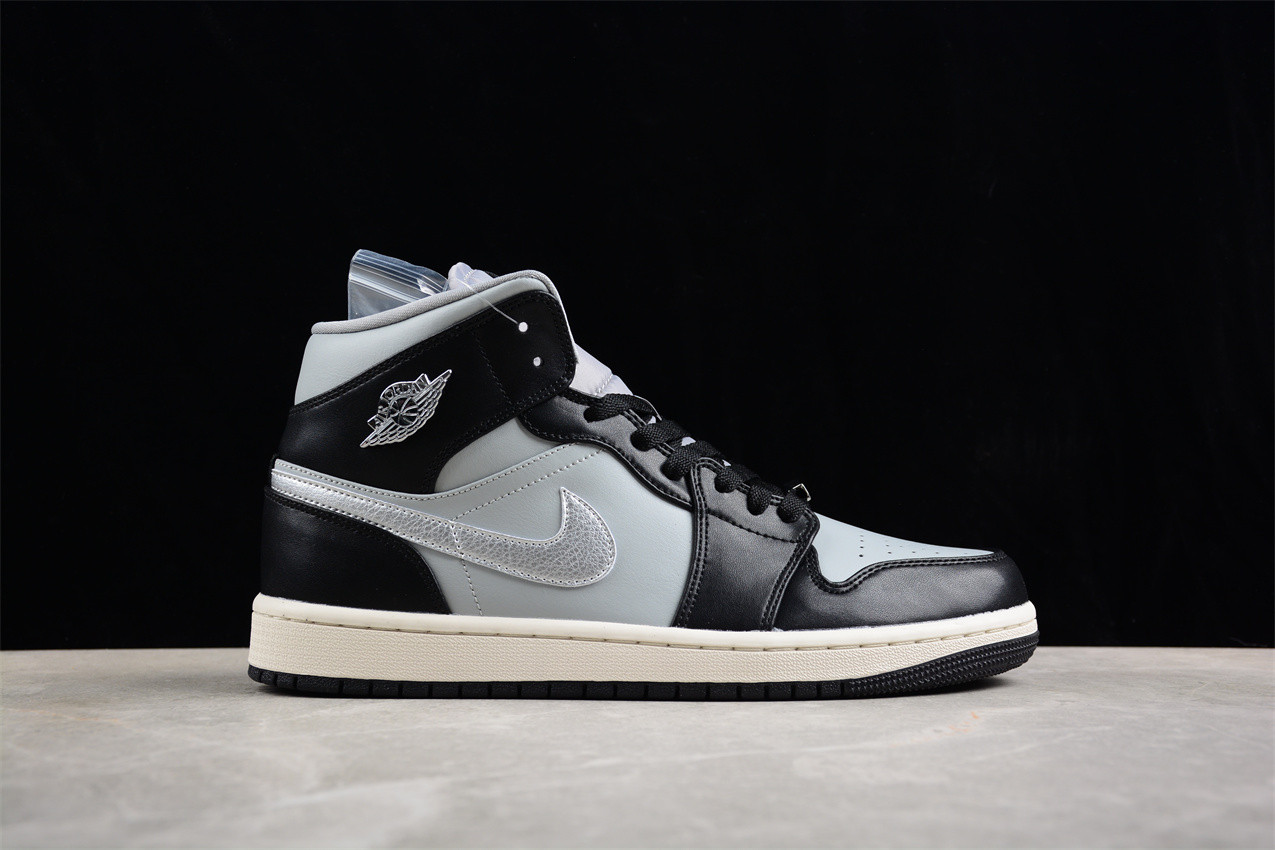Air Jordan 1 Mid SE Black Chrome FB9892-002