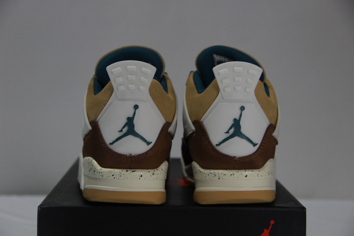 Air Jordan 4 Retro GS 