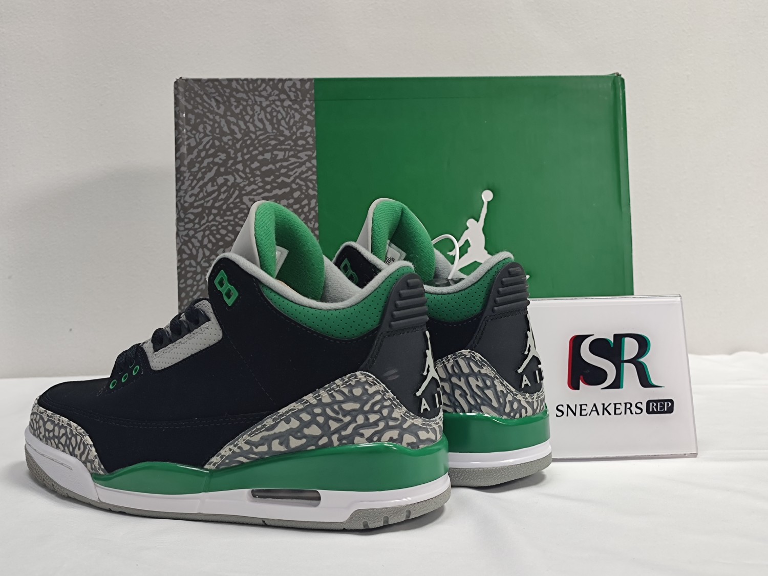 Jordan 3 Retro Pine Green CT8532-030