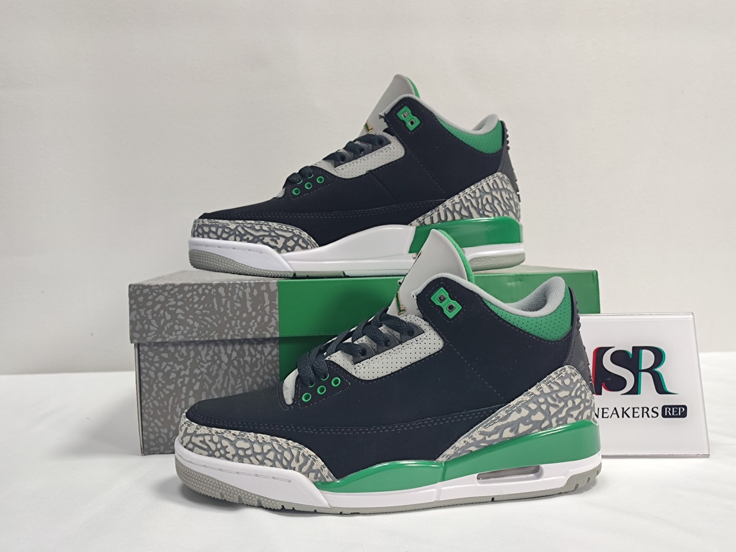 Jordan 3 Retro Pine Green CT8532-030