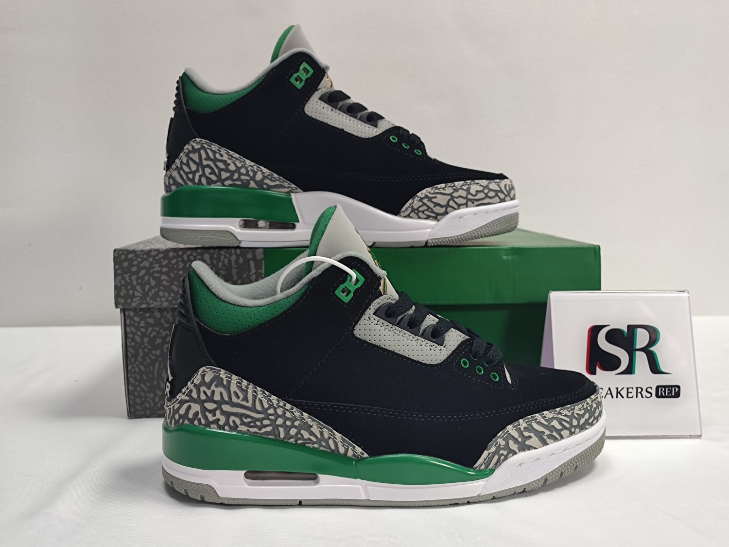 Jordan 3 Retro Pine Green CT8532-030