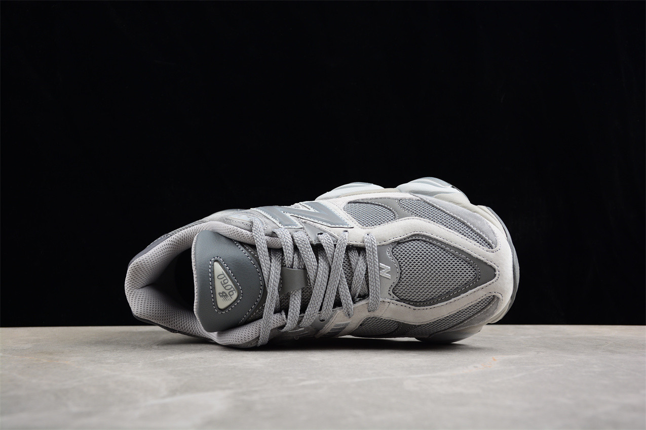 N*w B*la*ce 9060 Shadow Grey U9060GG