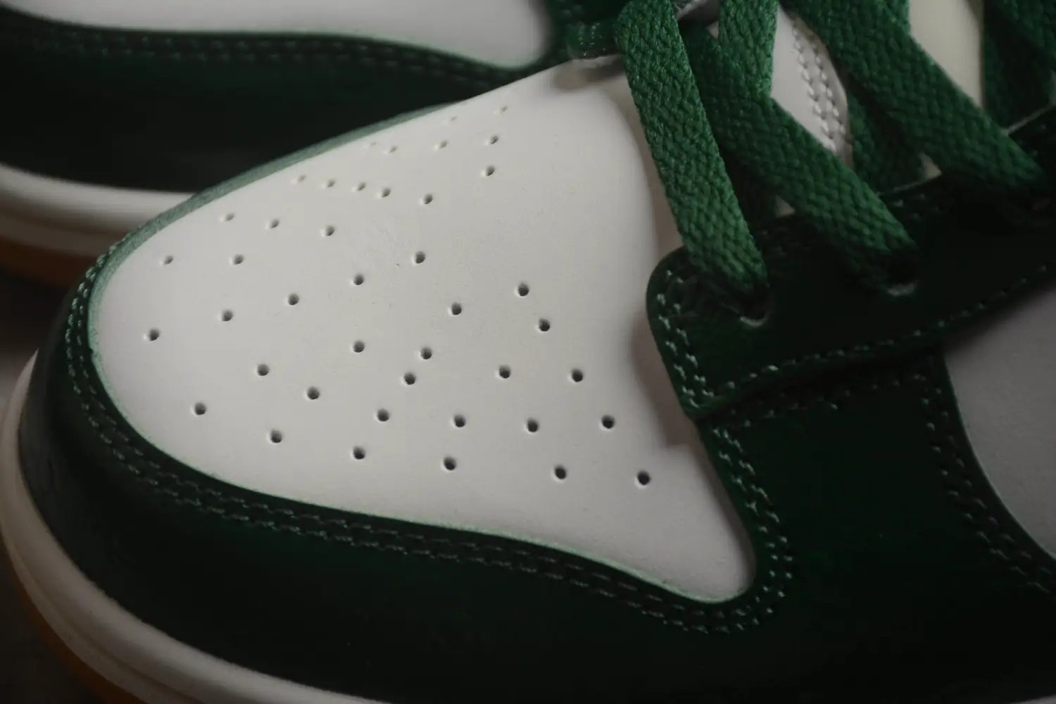 Nike Dunk Low Gorge Green FJ2260-002