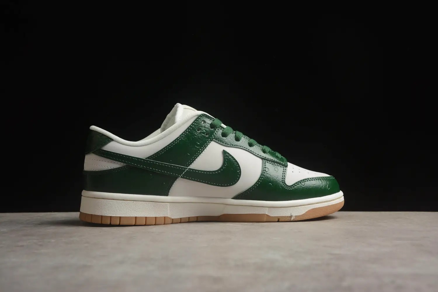 Nike Dunk Low Gorge Green FJ2260-002