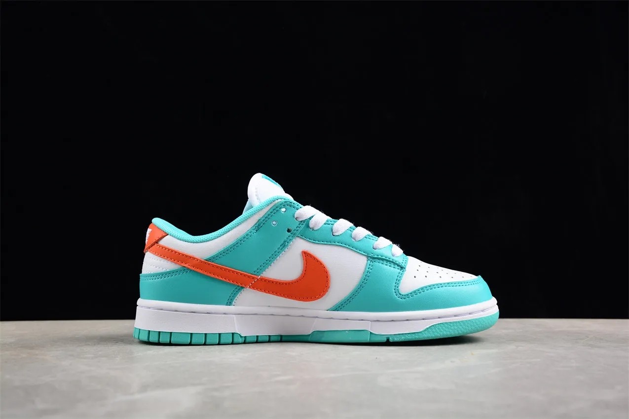 Nike Dunk Low DV0833-102