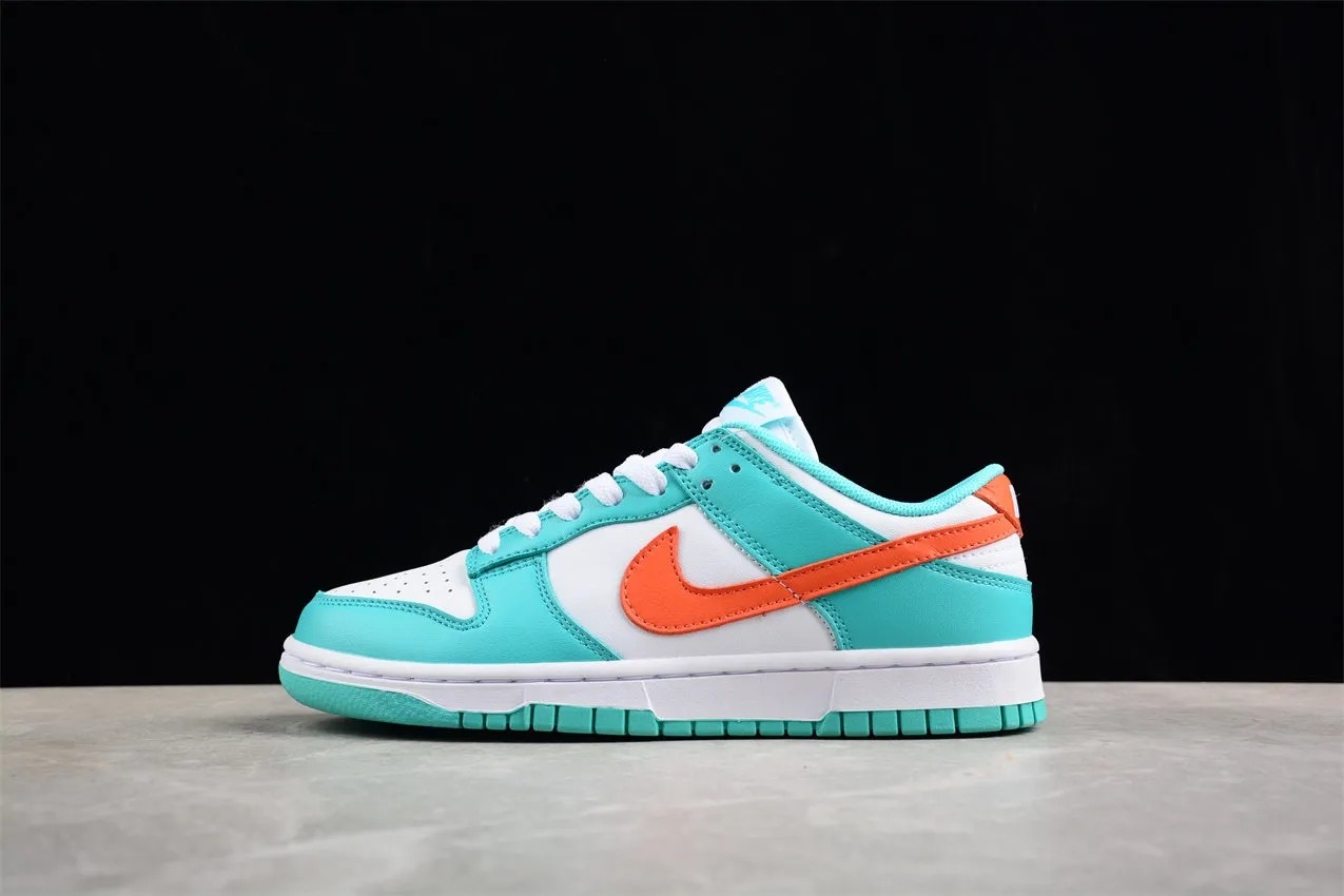 Nike Dunk Low DV0833-102