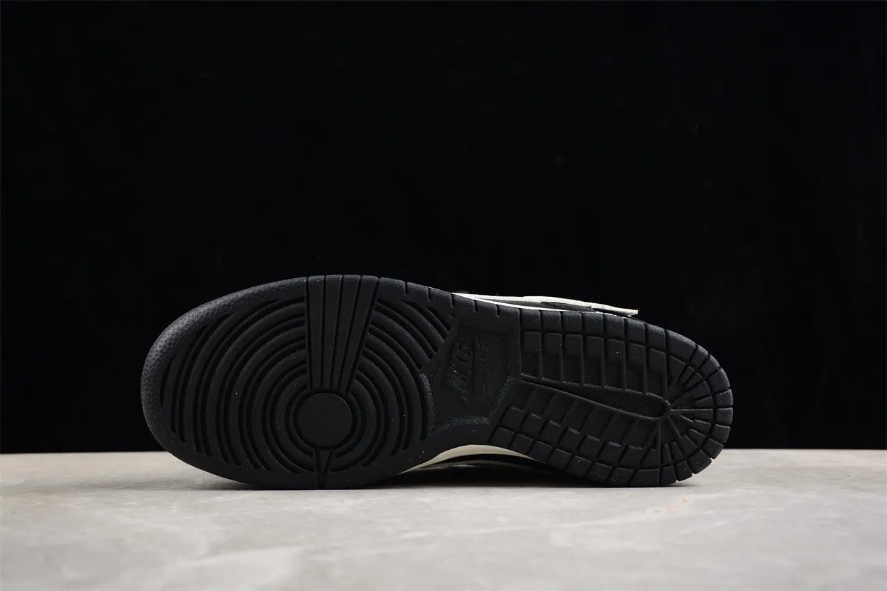 Nike Dunk Low DV0834-010
