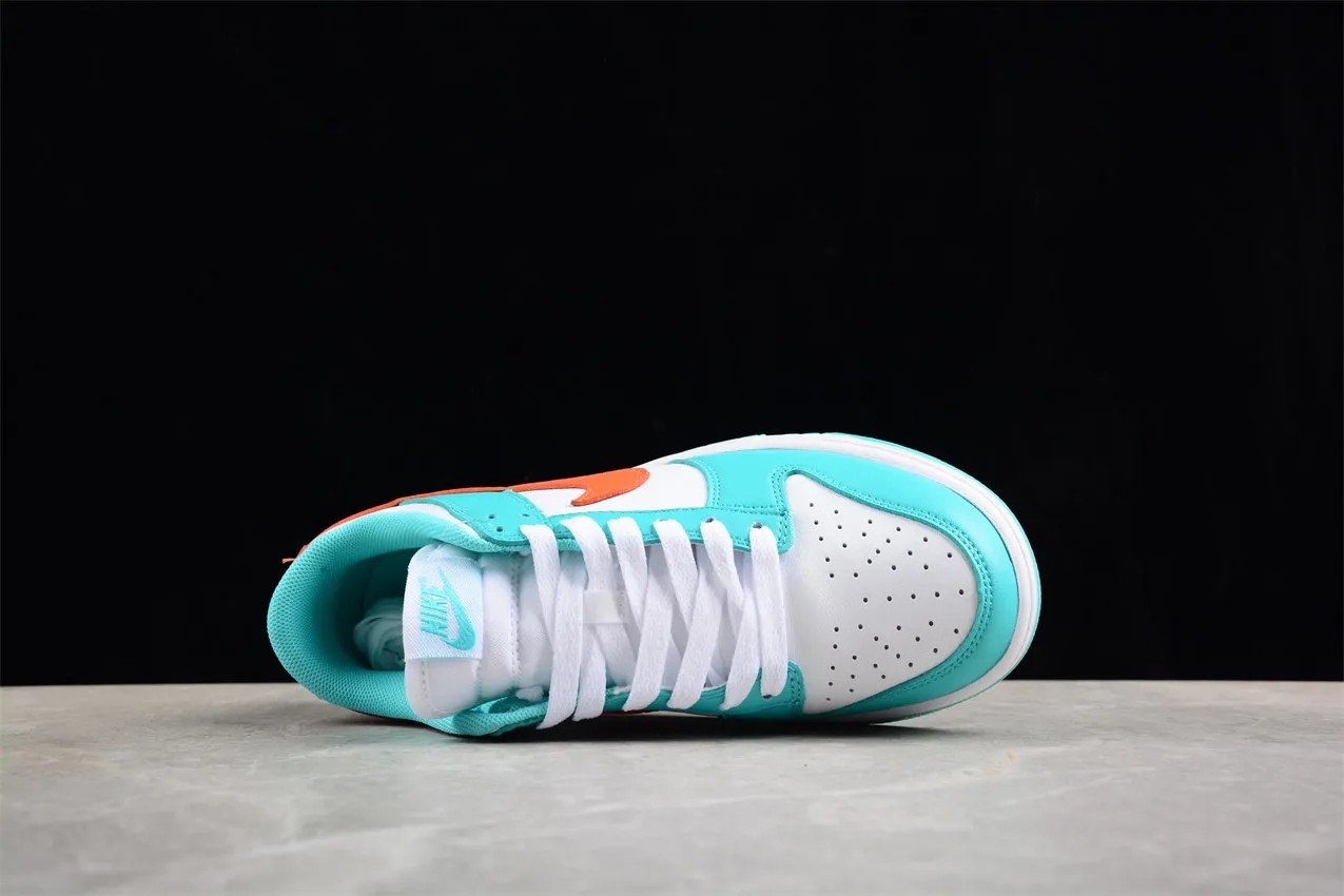 Nike Dunk Low DV0833-102