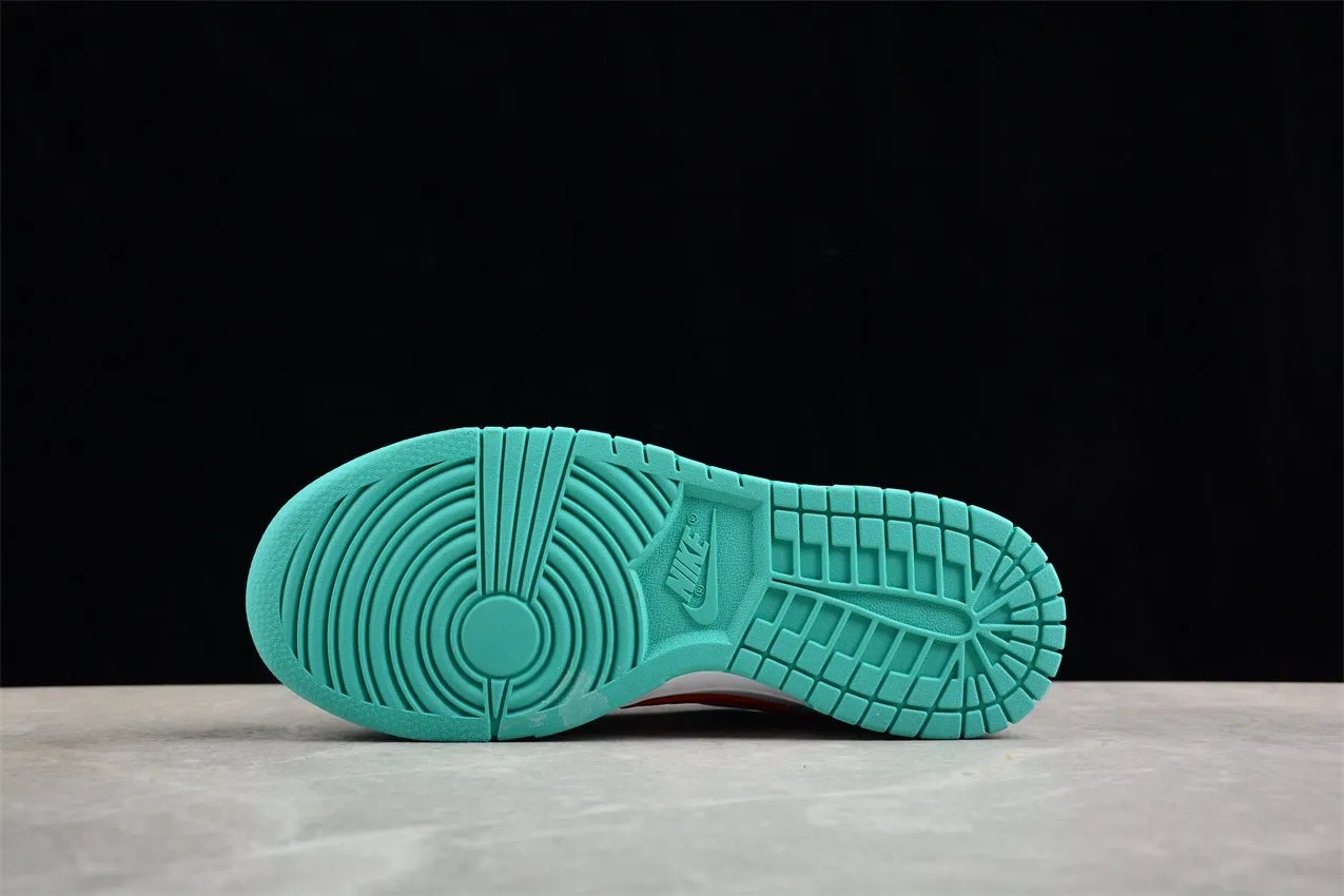 Nike Dunk Low DV0833-102