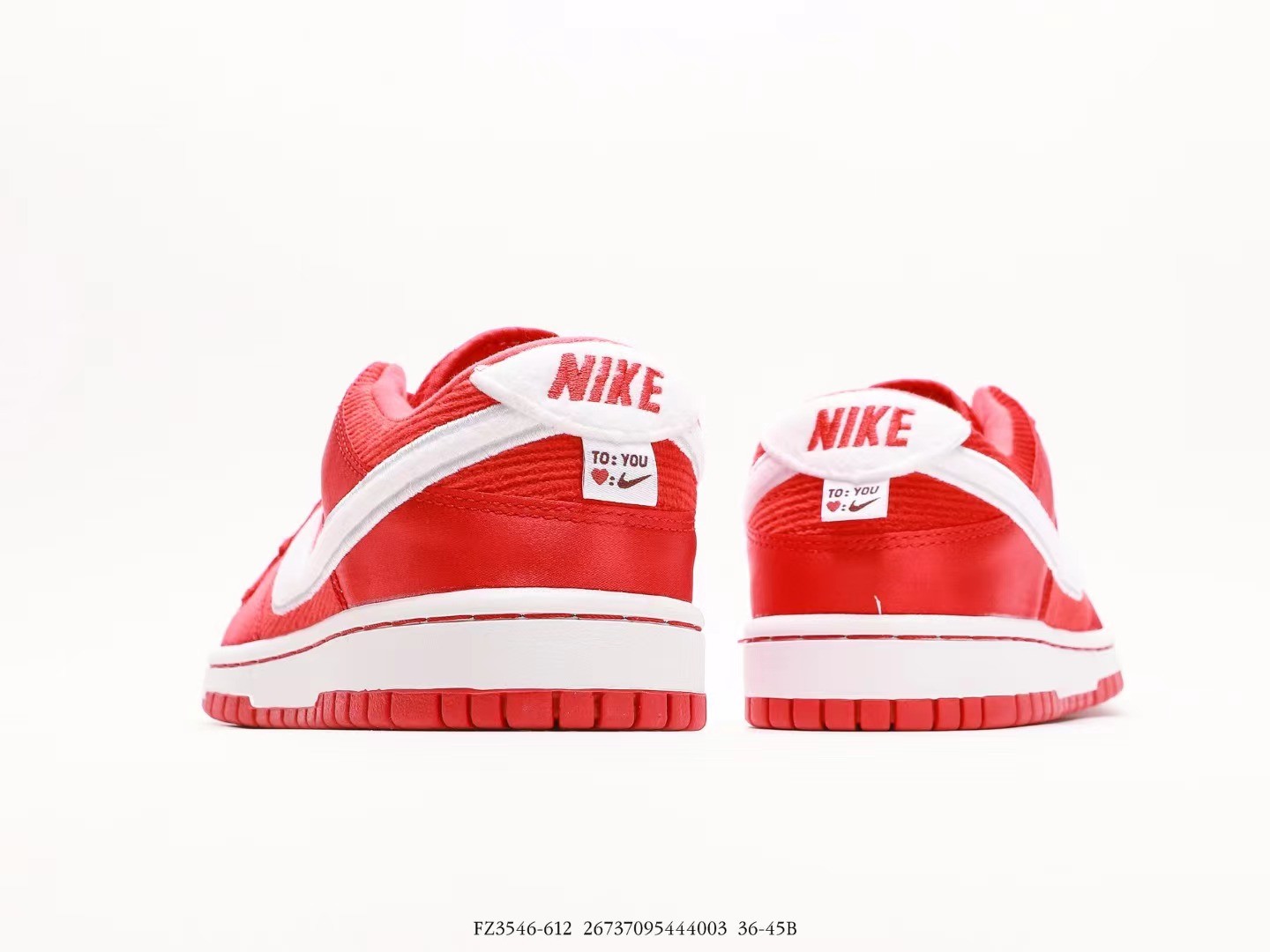 Nike Dunk Low Valentine