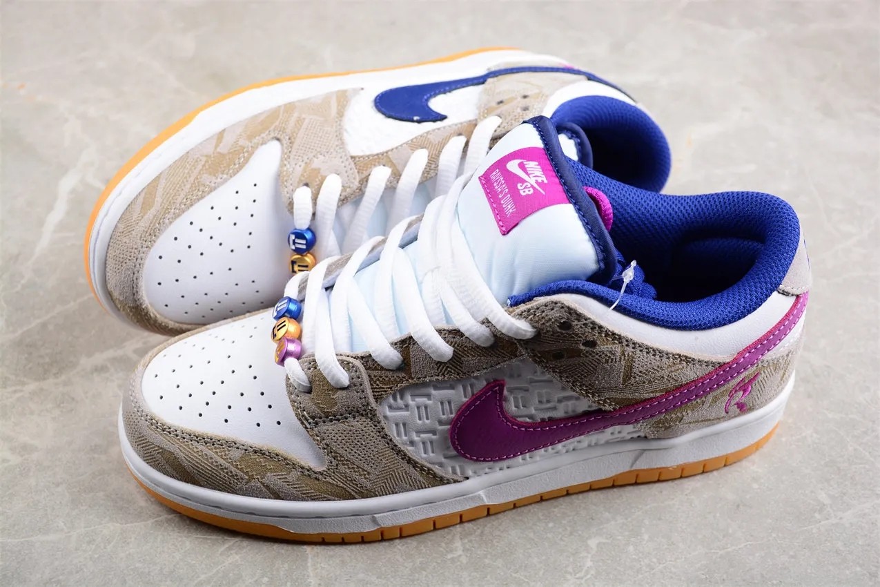 Rayssa Leal x Nike SB Dunk Low FZ5251-001