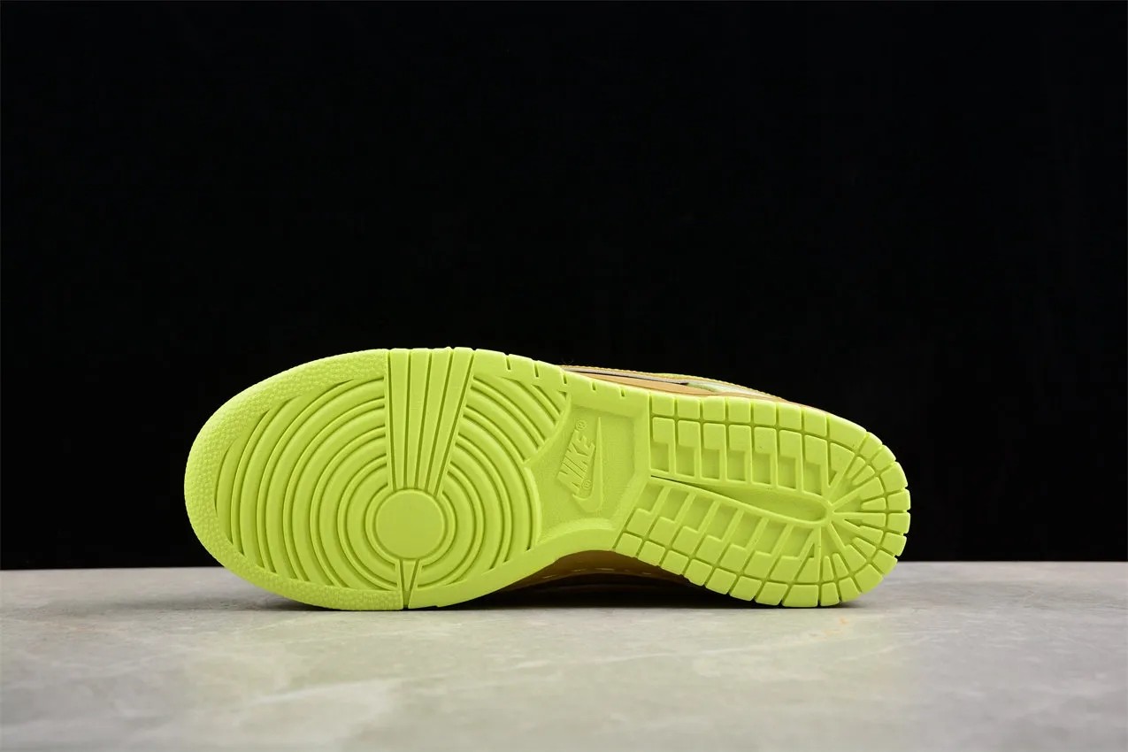 Concepts x Nike SB Dunk Low BV1310-566