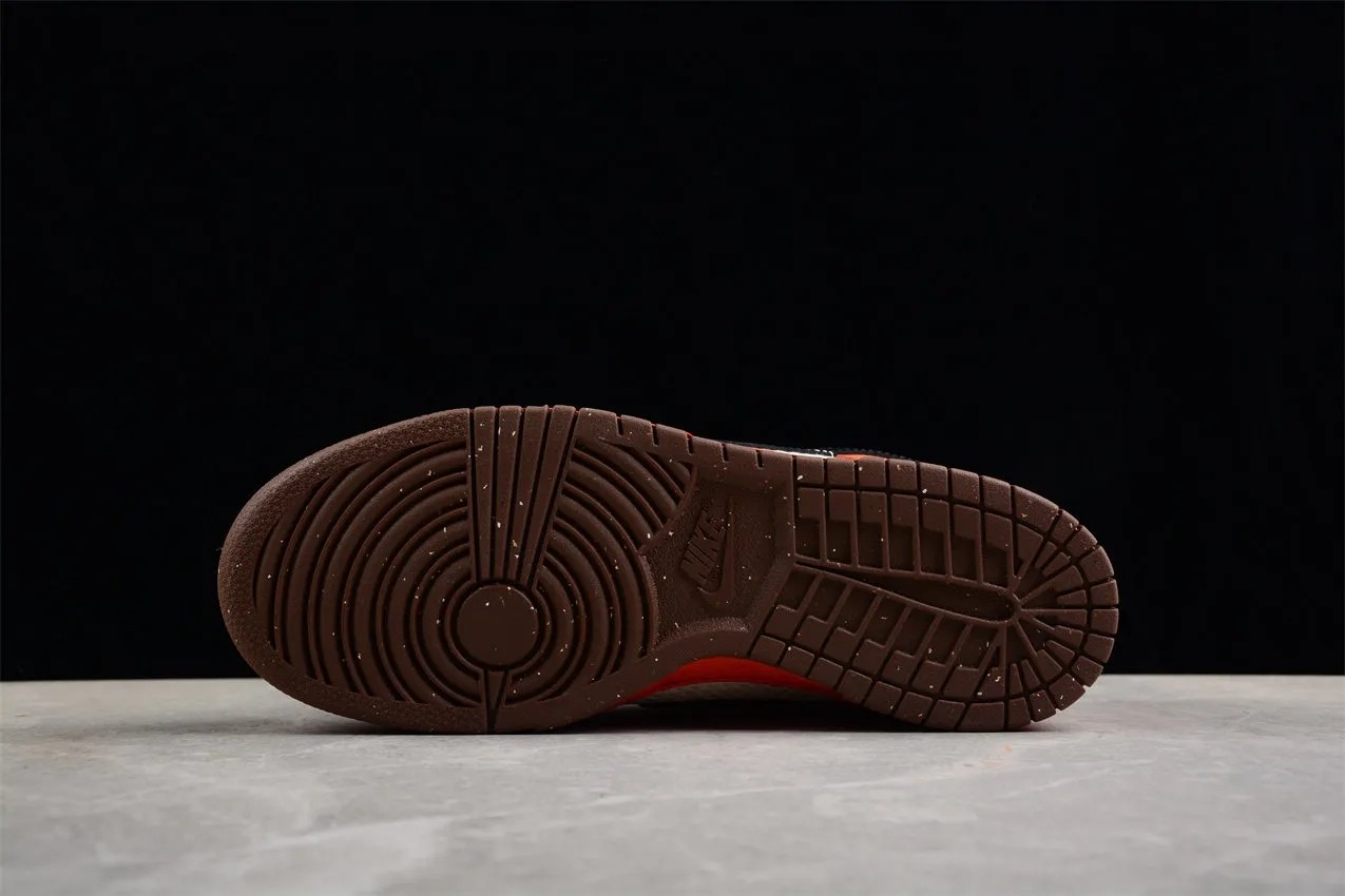 Nike SB Dunk Low Top Ramen 313170-101