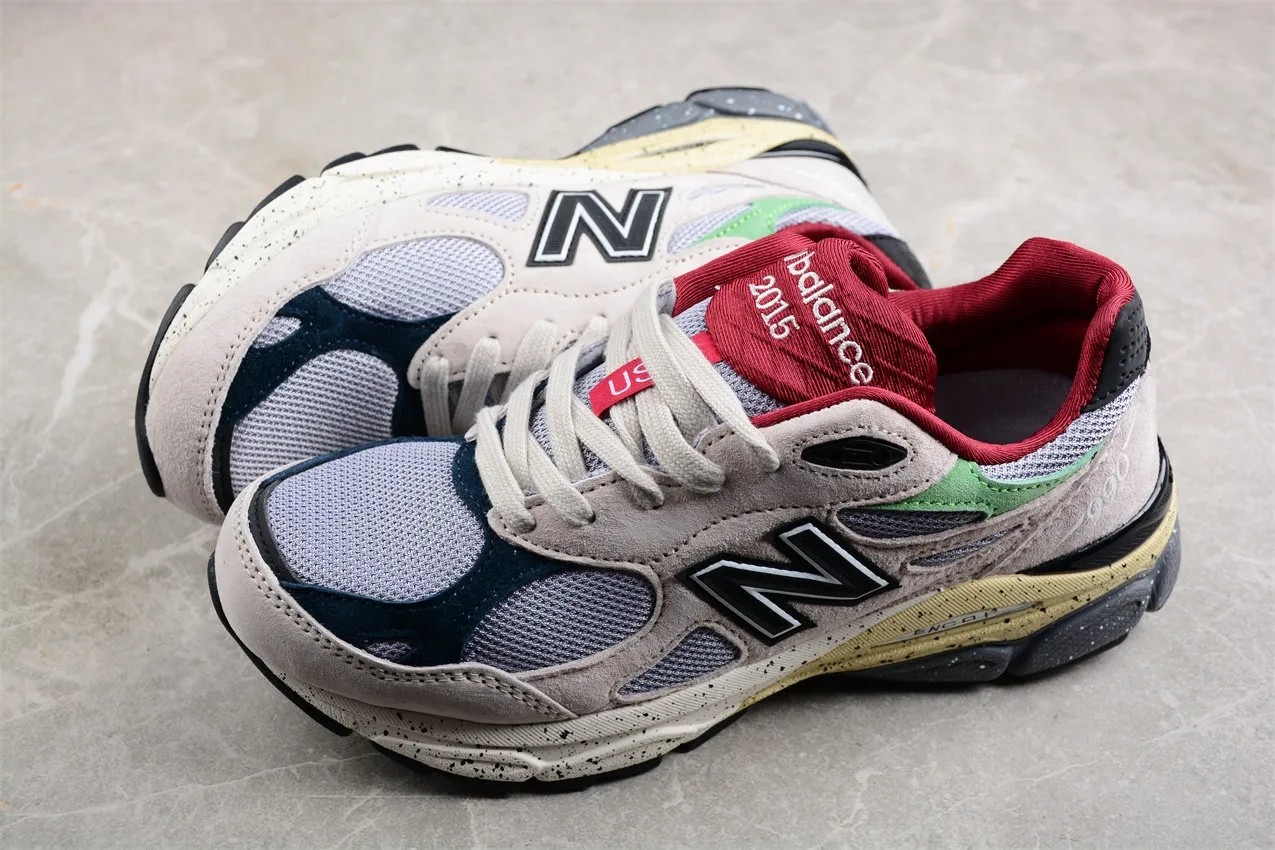 N*w B*la*ce 2002R M990GA3
