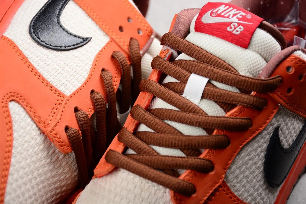 Nike SB Dunk Low Top Ramen 313170-101