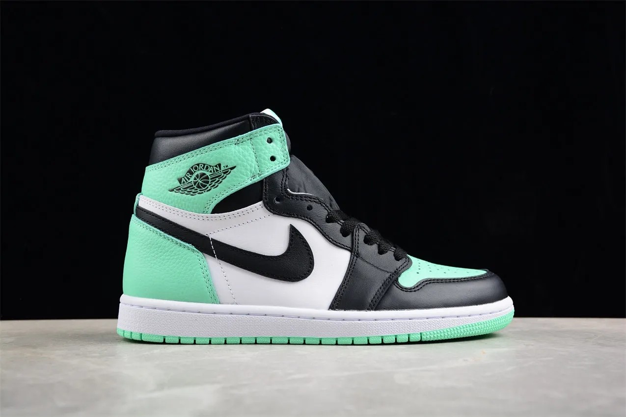 Jordan 1 Retro High OG Green Glow DZ5485-130