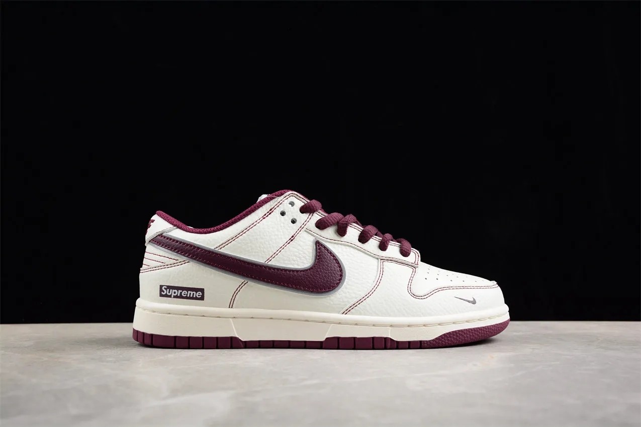 Su*re*e x Nike SB Dunk Low RM2308-235