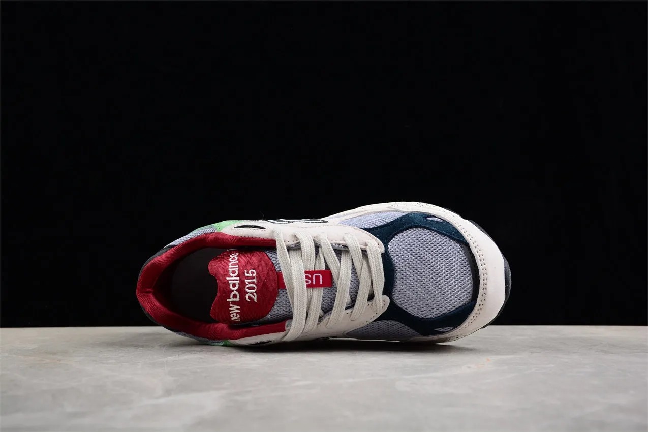 N*w B*la*ce 2002R M990GA3
