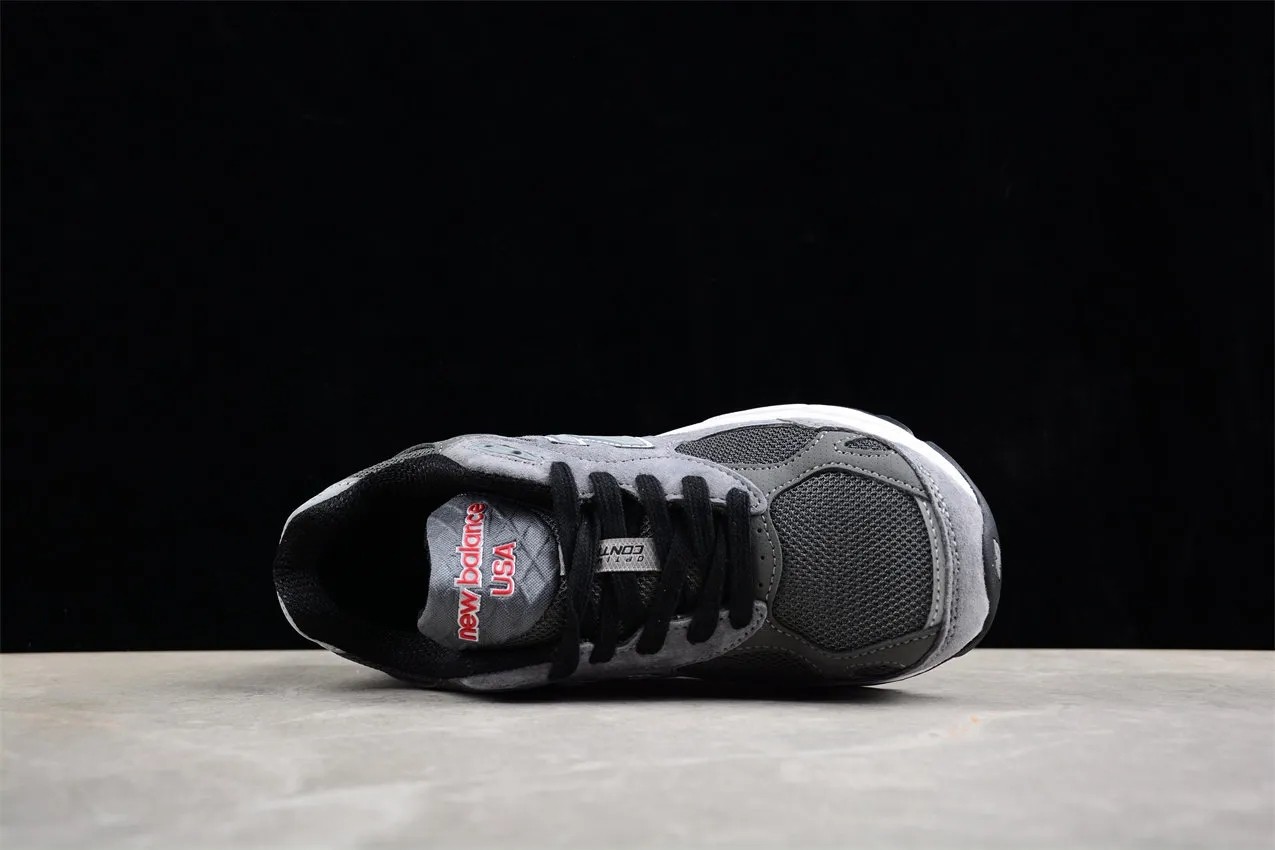 N*w B*la*ce 992 M990DB3