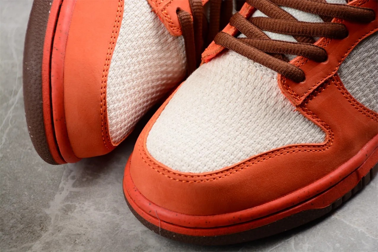Nike SB Dunk Low Top Ramen 313170-101