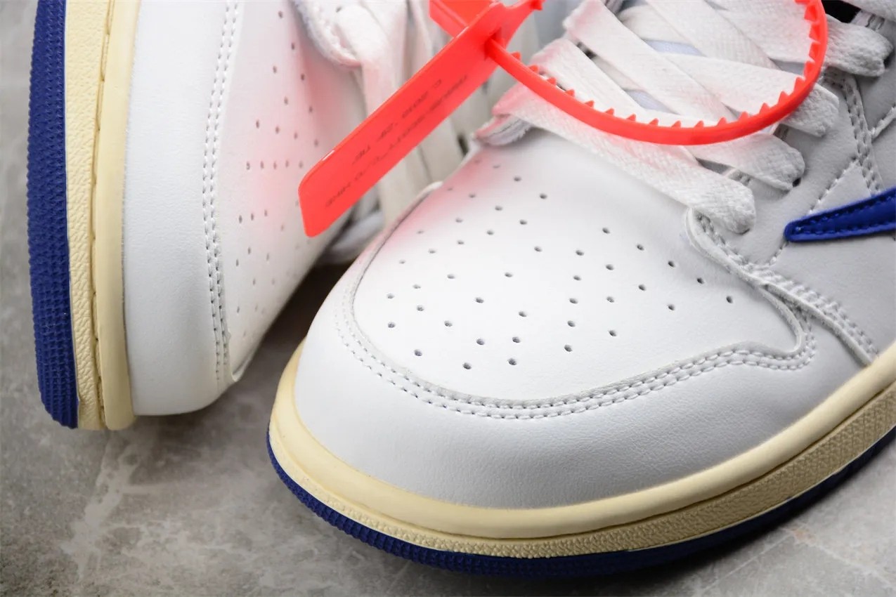 Travis Scott x Air Jordan 1 Low OG DH7890-111