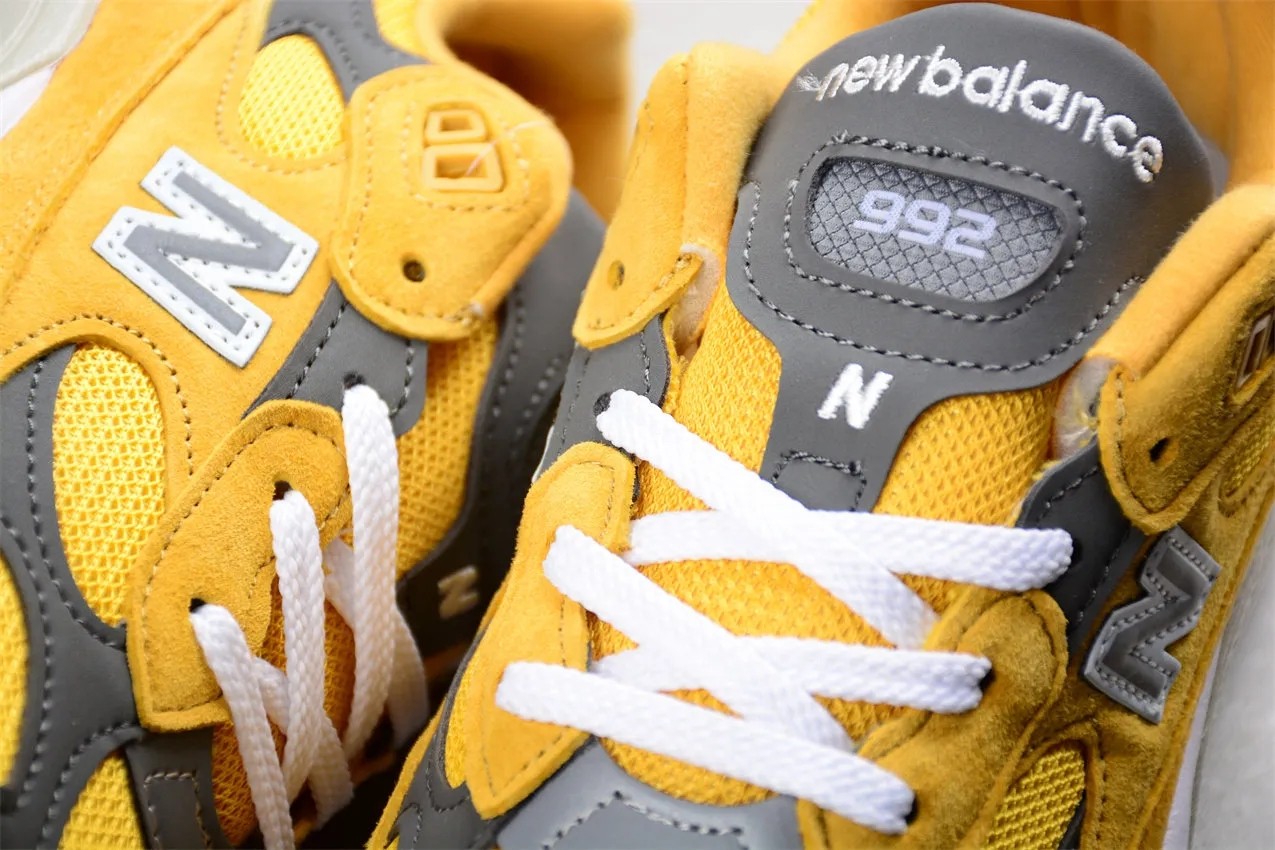N*w B*la*ce 992 Yellow Grey M992BB