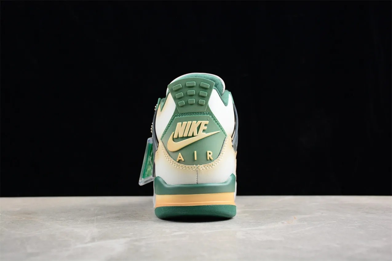 Air Jordan 4 Retro DC7770-106